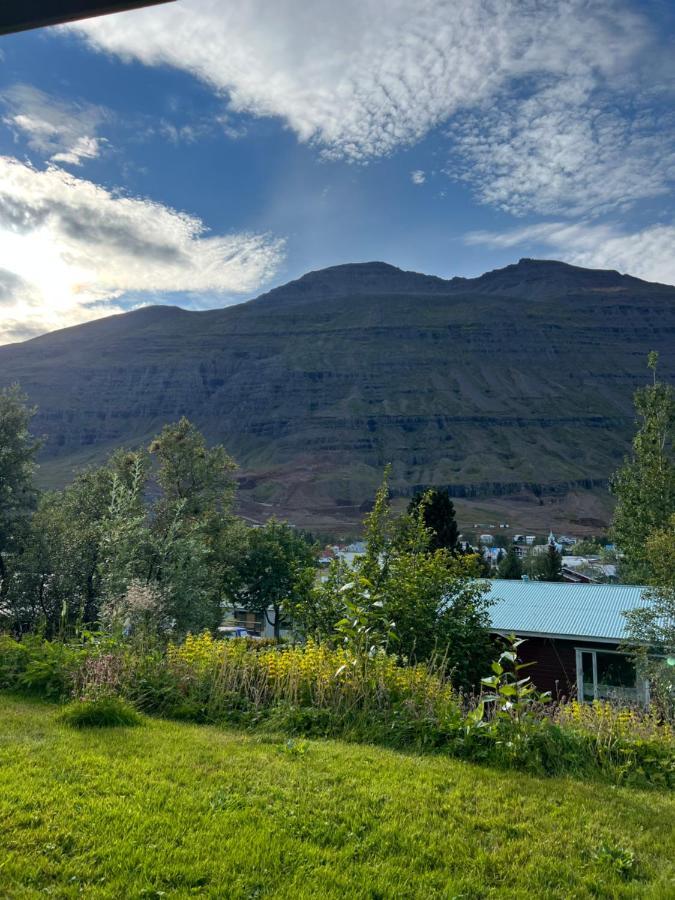 Cozy Apartment In Seydisfjordur เซย์ริสเฟียรือร์ ภายนอก รูปภาพ